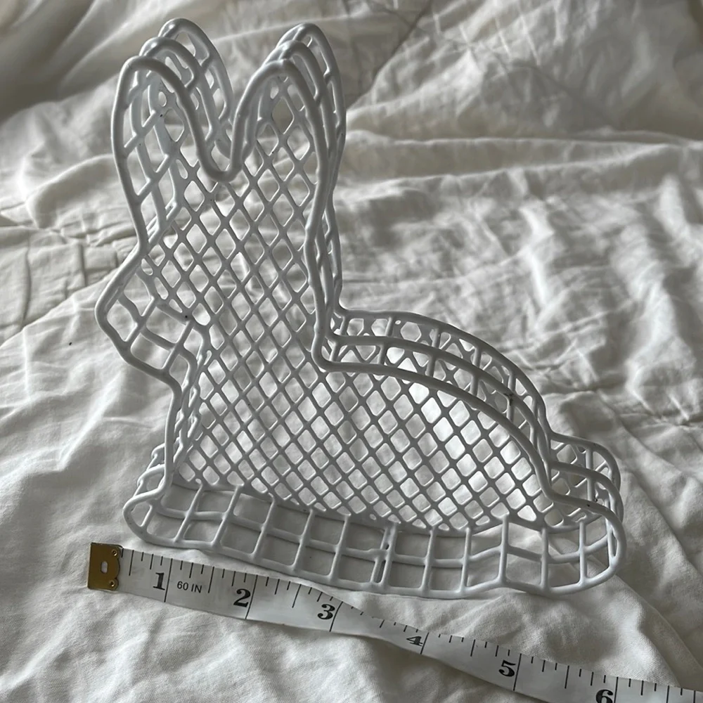 Small bunny basket‎